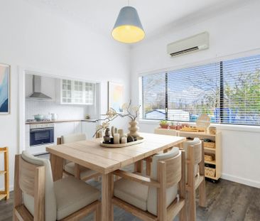 NEAT AND TIDY 3 BEDROOM HOME WITH HOME OFFICE - Photo 5