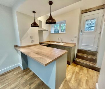 2 bedroom cottage to rent - Photo 1