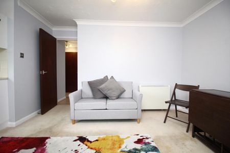 1 bedroom flat to rent - Photo 3