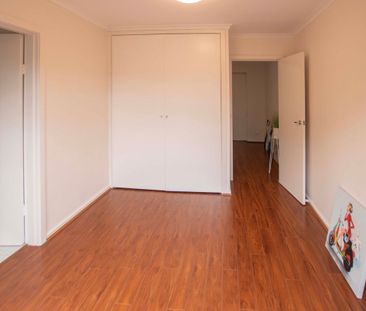 3/305 Station Street, Fairfield, VIC 3078 - Photo 4