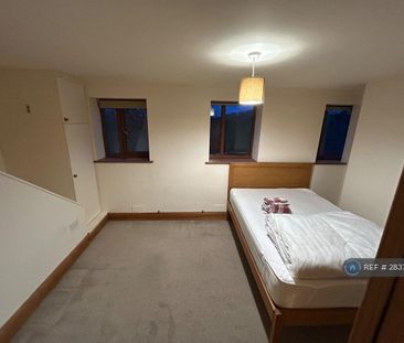 2 bedroom semi-detached house to rent - Photo 3