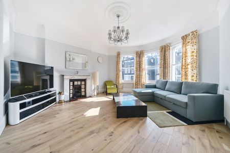 Bennett Park, London, SE3 - Photo 3