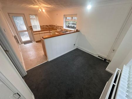 2 bedroom semi-detached house to rent - Photo 2