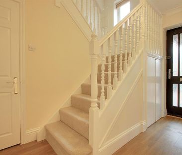 3 bedroom terraced house to rent - Photo 4