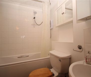 Wingate Court, Aldershot, Hampshire, GU11 1SU - Photo 5