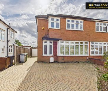 3 bedroom semi-detached house to rent - Photo 4