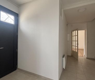 Location Appartement 3 pièces 80m² CHATELLERAULT 86100 - Photo 6