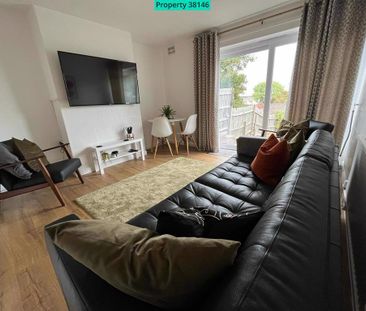 5 bedroom terraced house to rent - Photo 2