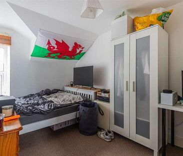 East Grove, Roath, Cardiff, CF24 - Photo 2