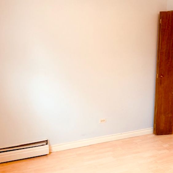 1 Bed Apartment For Rent In Mount Pleasant | Heat & Water Included - Photo 1