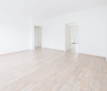 AB SOFORT VERFÜGBAR I NEUE KÜCHE I BALKON I RUHIG I BADEWANNE I LIC... - Photo 2