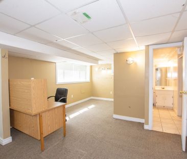 **ALL INCLUSIVE** Rooms For Rent on Glenridge Avenue!! - Photo 5