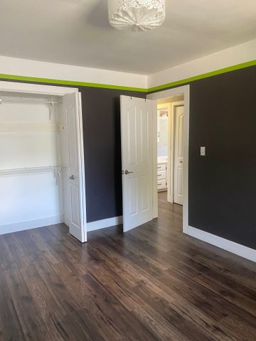 For Lease - 2972 Grandview Street Unit# Main Fl, Windsor, Ontario - Photo 3