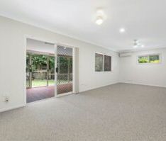 8b Chatswood Court, Robina QLD 4226 - Photo 4