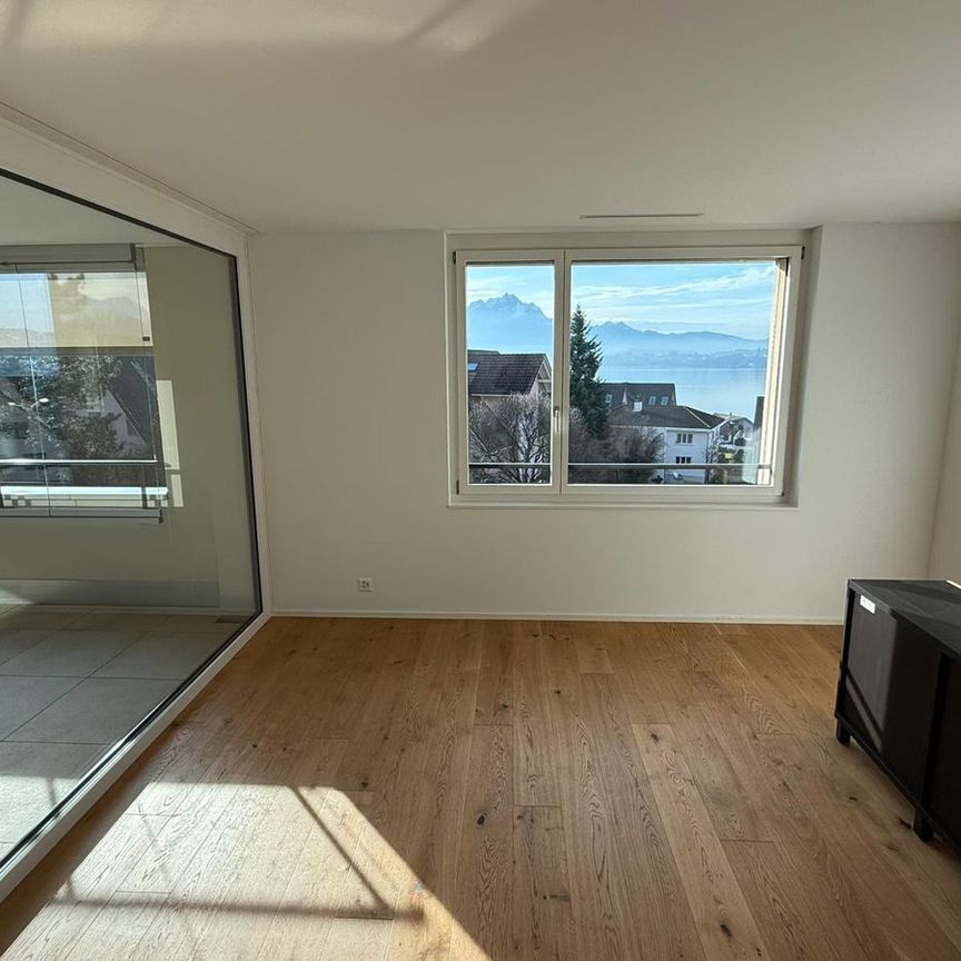 Sie können sofort einziehen – Aussichtslage – 4.5 Zimmer mit toller Ausstattung - Photo 1