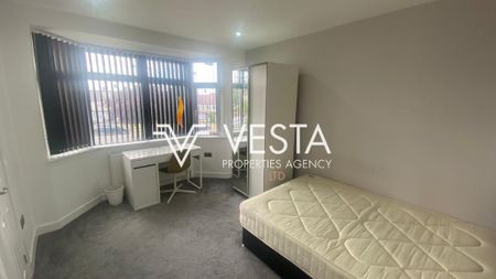 Sir Henry Parkes Road, Coventry - Photo 2