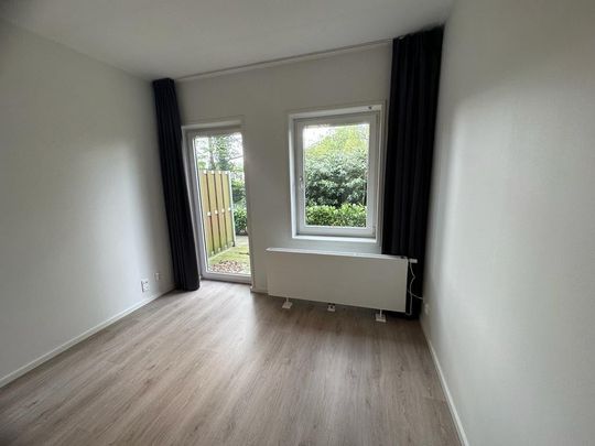 Te huur: Studio Flintstraat in Emmen - Photo 1