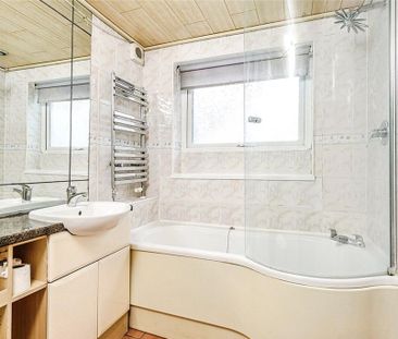 4 bedroom terraced house to rent - Photo 2