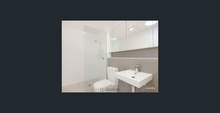 Modern Executive Townhouse in a Prime Location - Photo 4