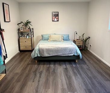 Charming 1BR Home with Garden – Bellevue - Photo 3