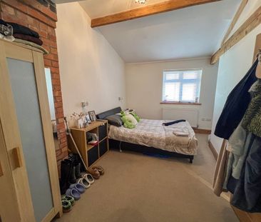 2 Bed Terraced House, Walnut St, LE2 - Photo 4