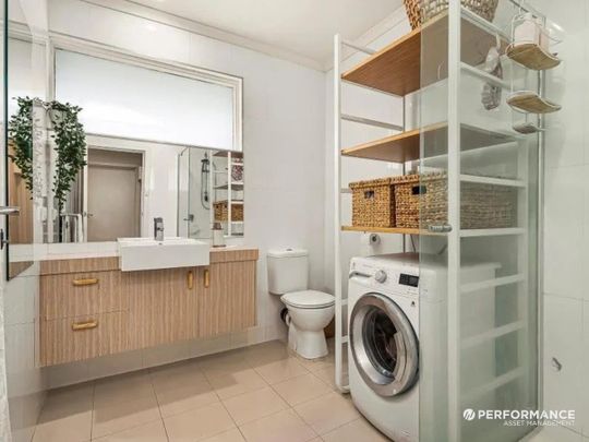4/1 Rothesay Avenue, Elwood VIC 3184 - Apartment For Rent | Domain - Photo 1