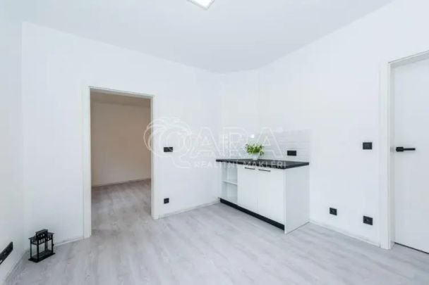 Pronájem bytu 1+1 Trutnov - Horní Staré Město - Fotografie 1