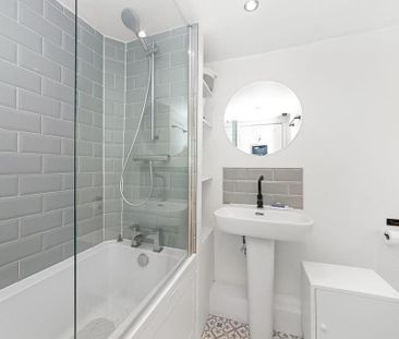 3 bedroom maisonette to rent - Photo 1