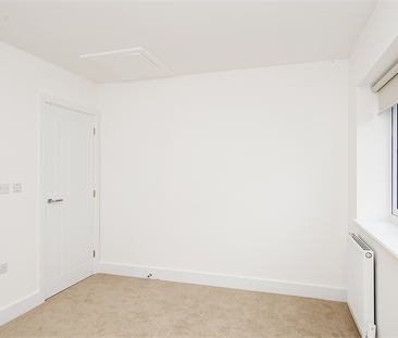 4 bedroom detached house to rent - Photo 6