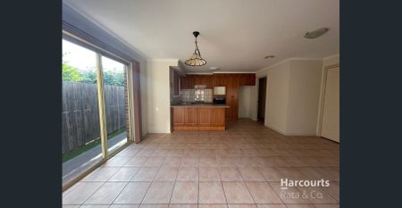 Spacious and Bright 3-Bedroom Home in Epping - Photo 4