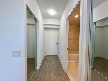 For Lease - 70 Annie Craig Drive Unit# 2703, Toronto, Ontario - Photo 2