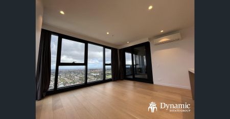 Prime Location -2 Bedrooms - Fridge & Washer included - Photo 2