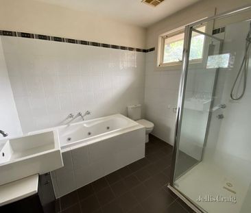 1/30 Heller Street, Brunswick, Vic 3056 - Photo 3