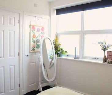 Cosy Bedroom Apartment, LN5 - Photo 4