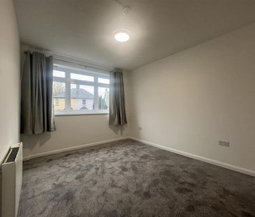 3 bedroom apartment to rent - Photo 3