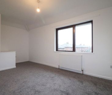 Terraced House in Henderson Road, Currock, Carlisle - Photo 3