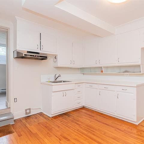 Condo for rent, Montréal (Saint-Laurent) - Photo 1