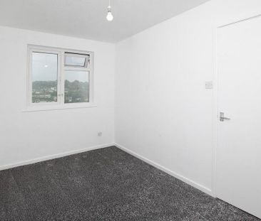 2 bedroom semi-detached house to rent - Photo 3