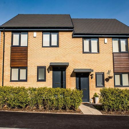 3 bedroom semi-detached house to rent - Photo 4