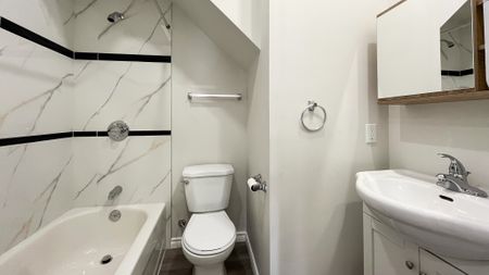 Modern 1 Bed Suite In Mc Cauley | Utilities Included - Photo 4