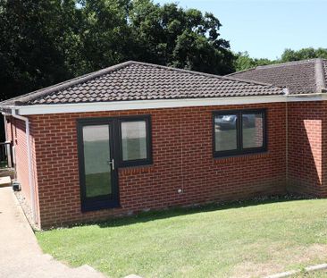 2 bedroom semi-detached bungalow to rent - Photo 1