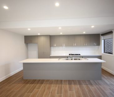 FOUR BEDROOM HOME - Photo 4