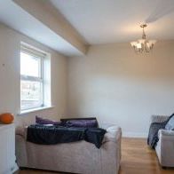 Flat 18 Headingley rise, Leeds, LS6 1EE - Photo 1