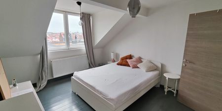 Duplex te huur in Etterbeek voor € 1.400 met 1 slaapkamer - Photo 4