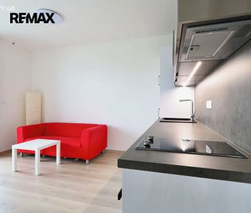 Pronájem bytu 1+kk 31 m² - Photo 1