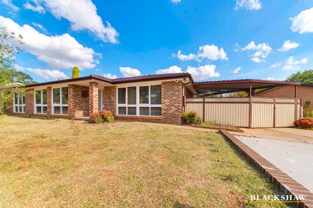 Neat and Tidy Family home - Photo 4