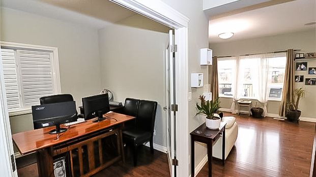 Beautiful Walkout Backing A Pond In The Hamptons.Pets Negotiable. - Photo 1