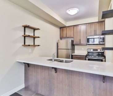 For Lease - 2 Egleston Lane, Hamilton, Ontario - Photo 3