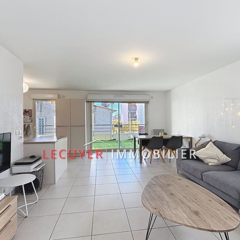 GOLFE JUAN CENTRE DANS RESIDENCE RECENTE 4 PIECES EN 1ER ETAGE - Photo 1