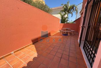 ALQUILER ADOSADA EXCLUSIVA | 2.700 €, 277 m²